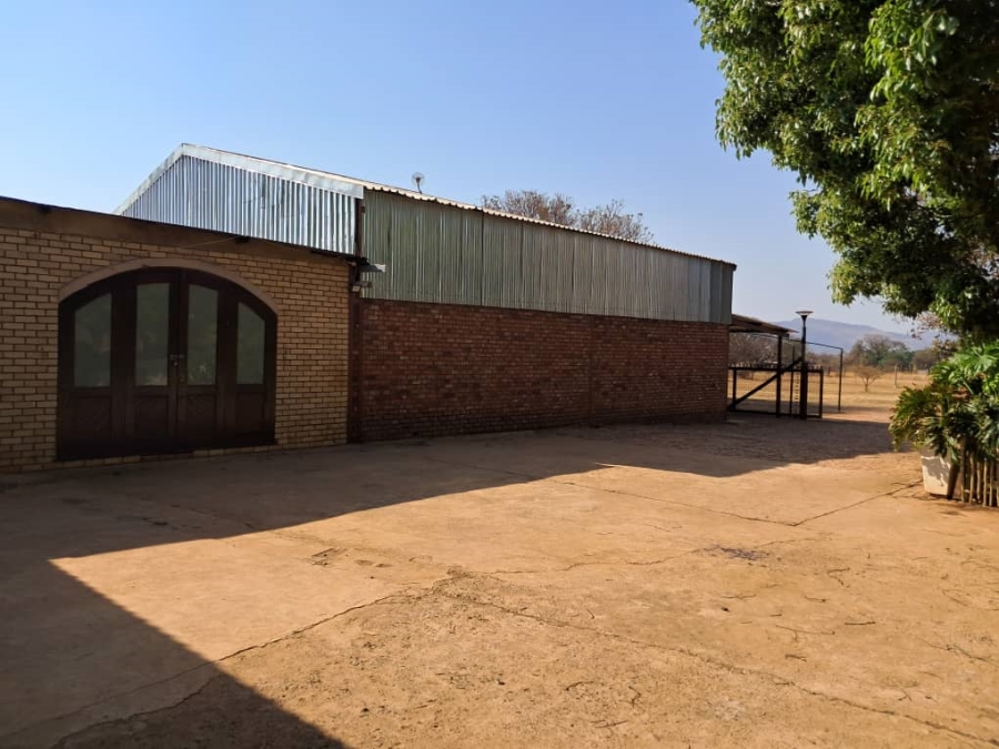 5 Bedroom Property for Sale in Rietfontein A H North West